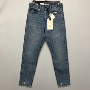 NWT Levi's Women Wedgie High Rise Tapered Leg Jeans Size 27 Blue Denim B216 -13